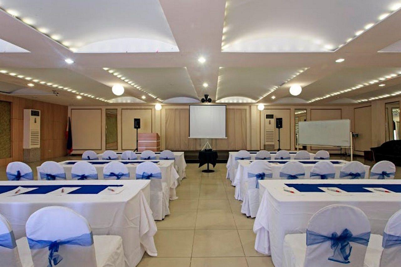 The Orchard Cebu Hotel & Suites Powered By Cocotel Mandaue Eksteriør billede