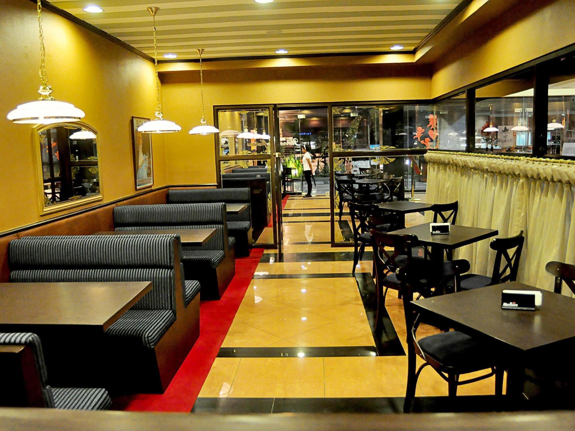 The Orchard Cebu Hotel & Suites Powered By Cocotel Mandaue Eksteriør billede